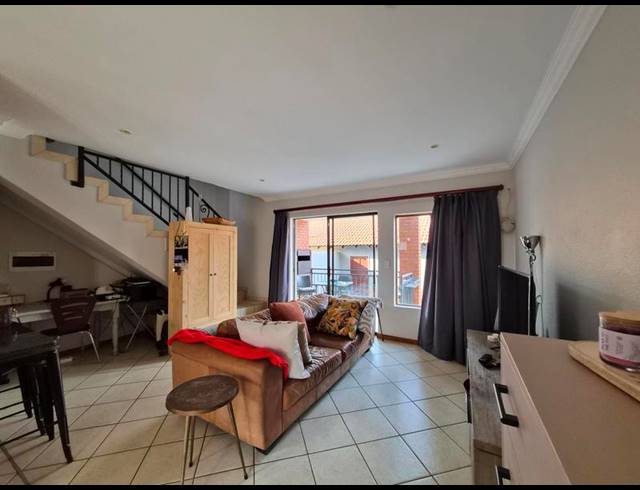 2 BEDROOM PROPERTY TO RENT IN COUNTRY VIEW ESTATE